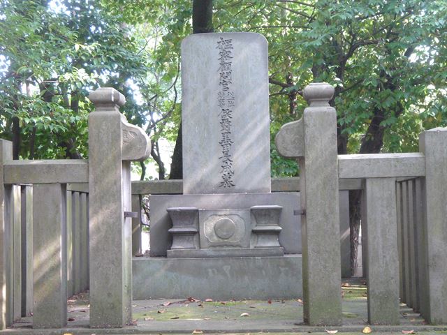 黒田長成の墓