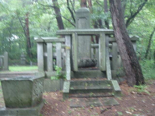 南部利敬の墓