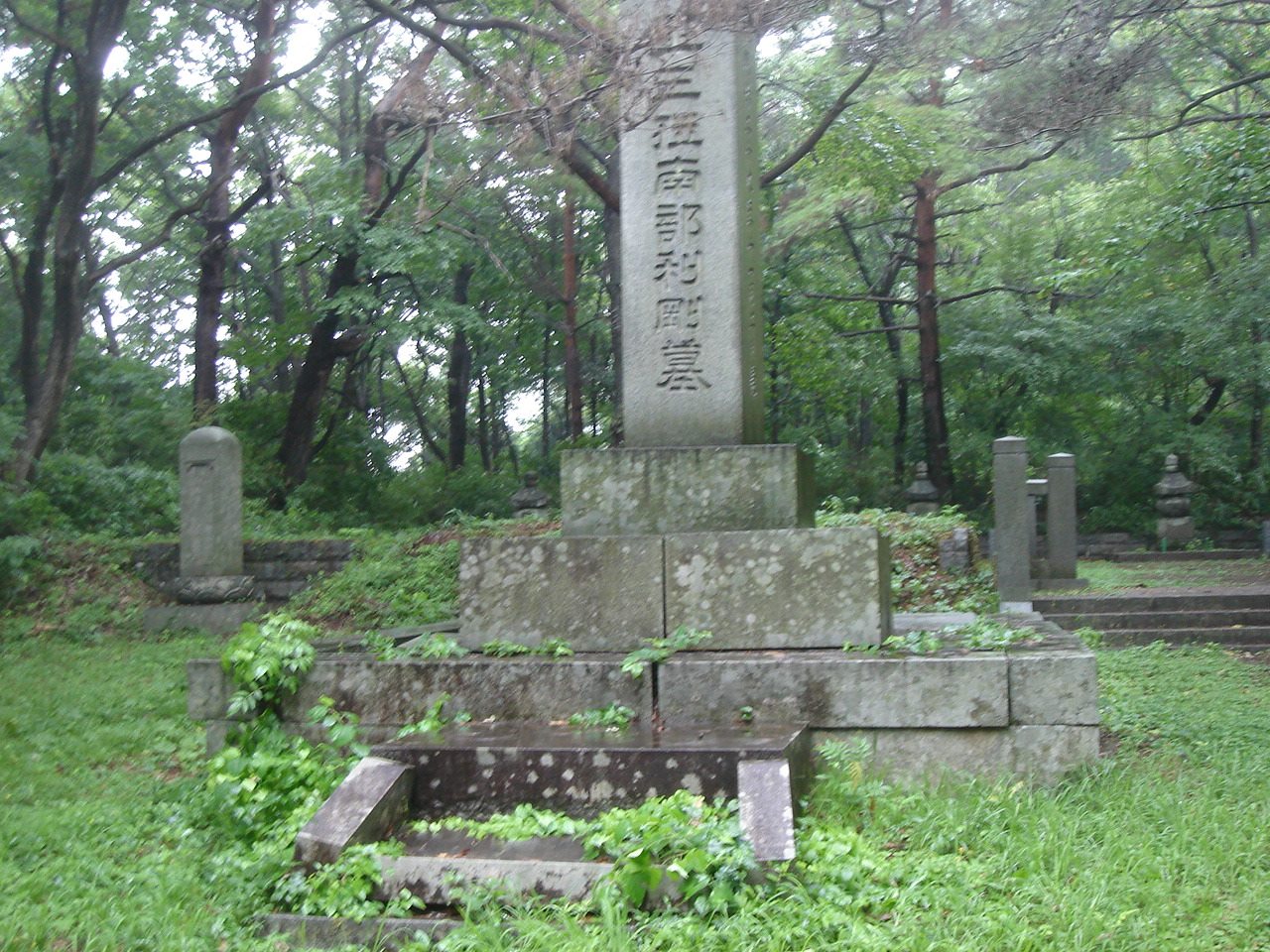 南部利剛の墓（聖寿禅寺）