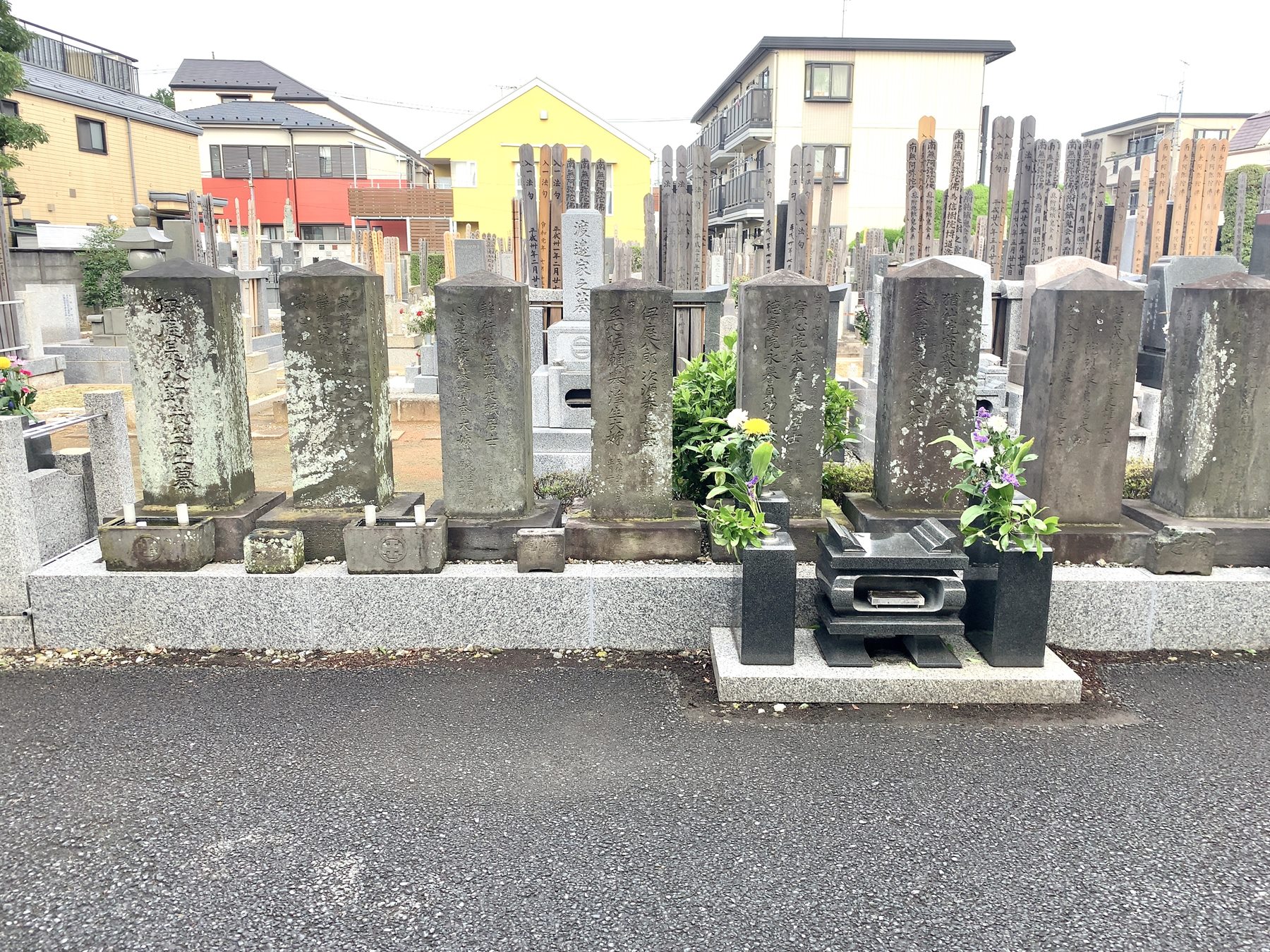 伊庭八郎の墓（貞源寺） 写真2