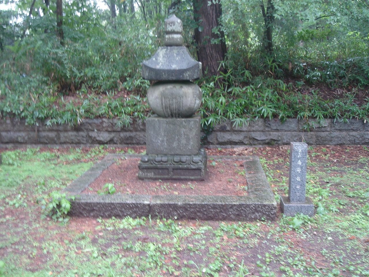 南部祐政の墓(聖寿禅寺)